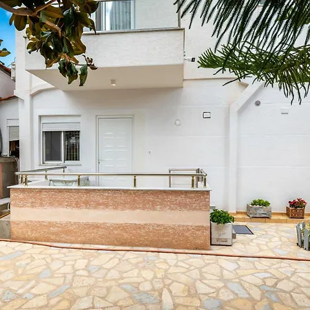 Apartamento Family Garden Ksamil