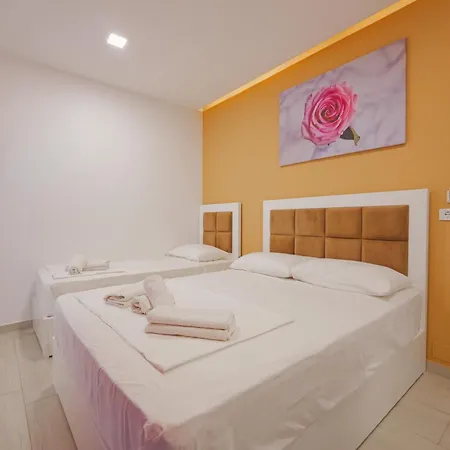 Appartamento Family Garden Ksamil